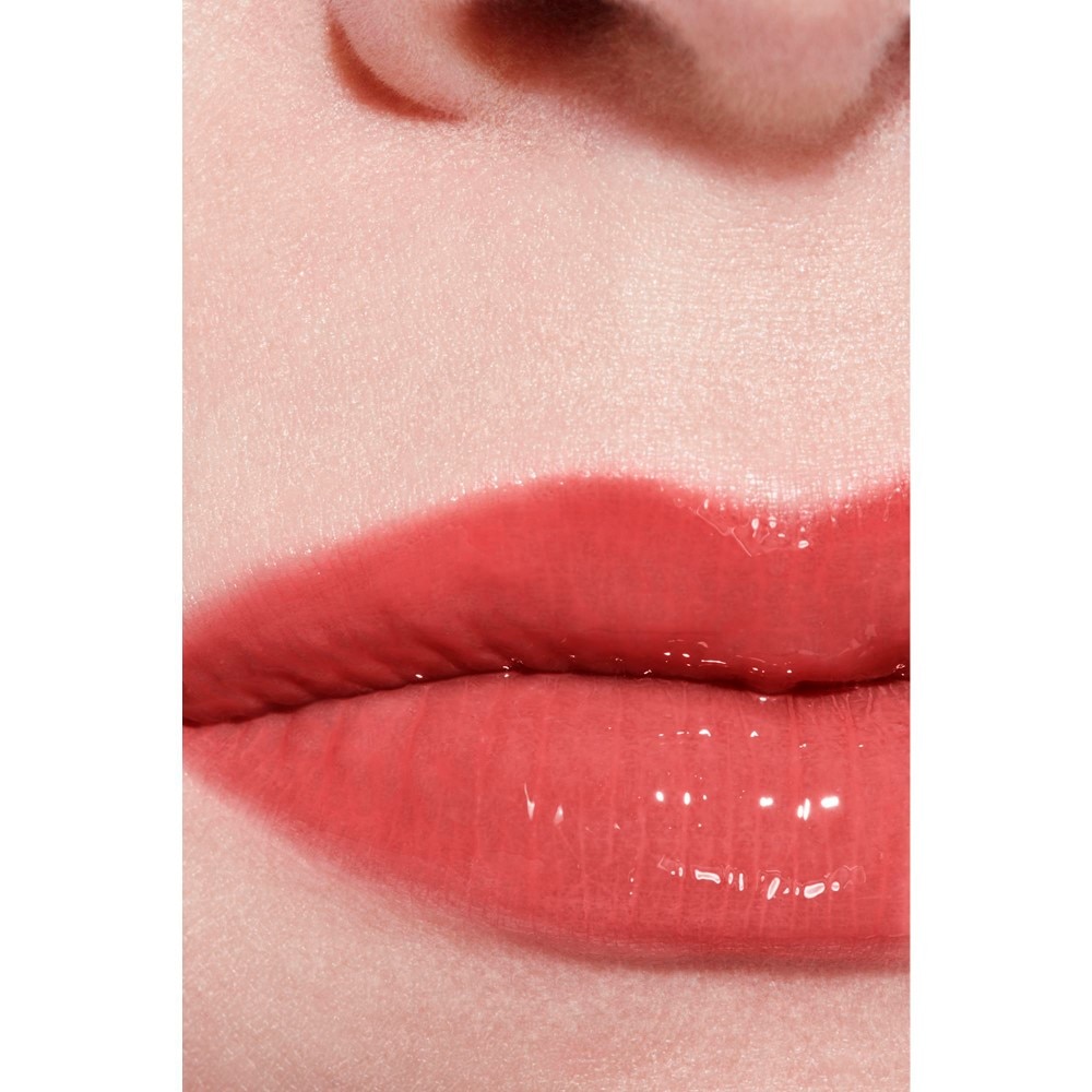BRILLO DE LABIOS INTENSO HIDRATANTE Y ALISANTE